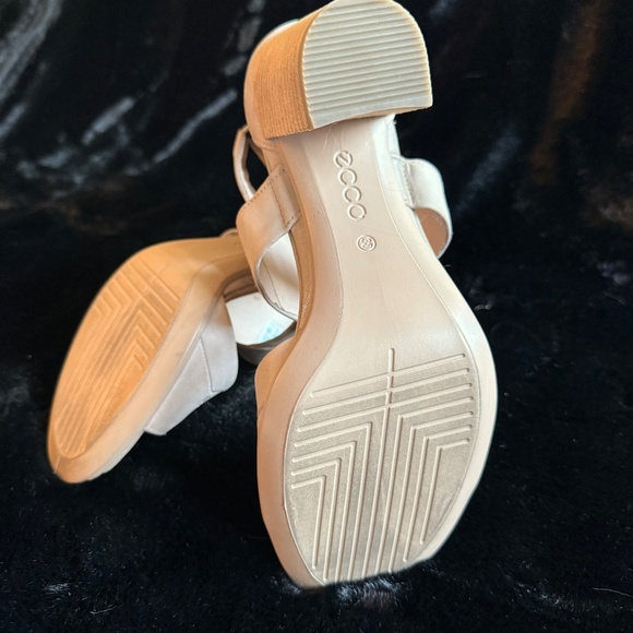 Ecco Block Heel Shimmery Taupe Sandal - Picture 6 of 6